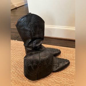 Men’s crocodile cowboy boots